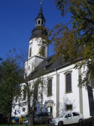 Außenansicht Kirche Thurm